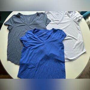 Set of 3 SO brand V neck tshirts
